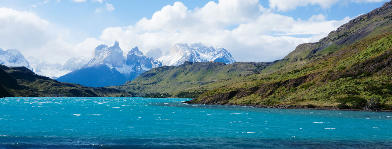 여행사 소개 중간배너